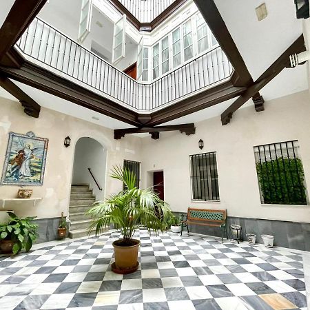 Gatu Villa Gadir, Preferente Mayores De 25 Anos Y Familias 加的斯 外观 照片