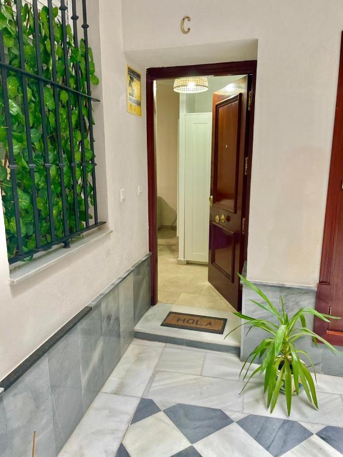 Gatu Villa Gadir, Preferente Mayores De 25 Anos Y Familias 加的斯 外观 照片