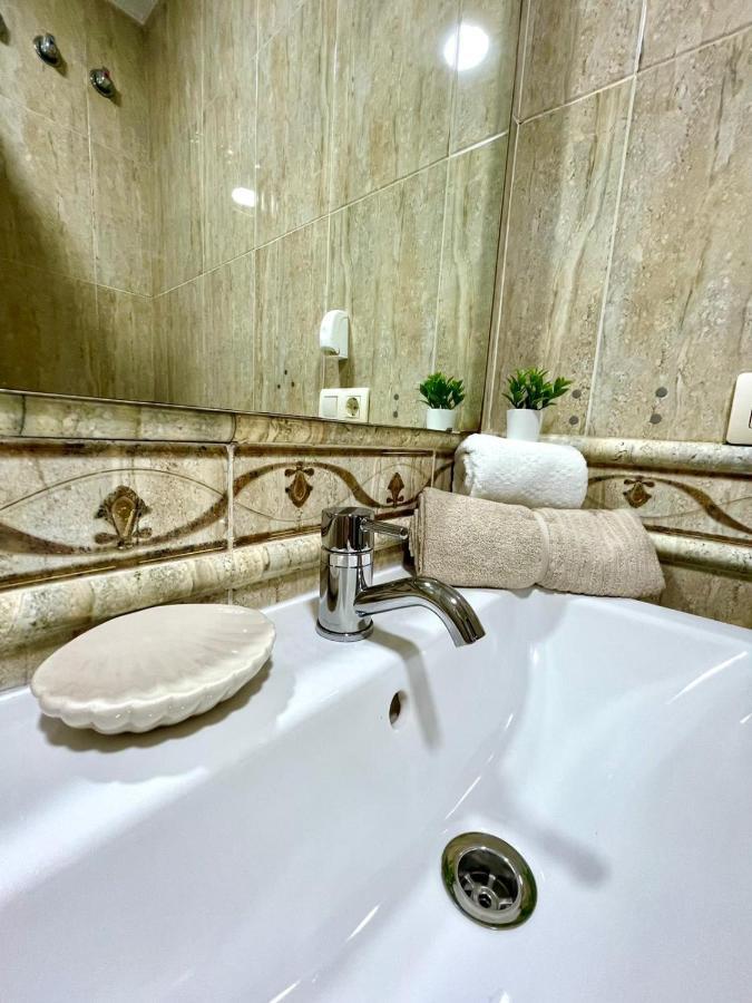 Gatu Villa Gadir, Preferente Mayores De 25 Anos Y Familias 加的斯 外观 照片